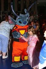 Stitch (Tomorrowland Dance Party)