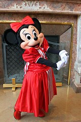 Minnie Mouse (Various locations and outfits incl. hotels)